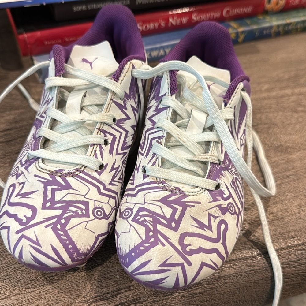Puma Christian Pulisic Firm Ground Soccer Cleats  - Purple and White size 11